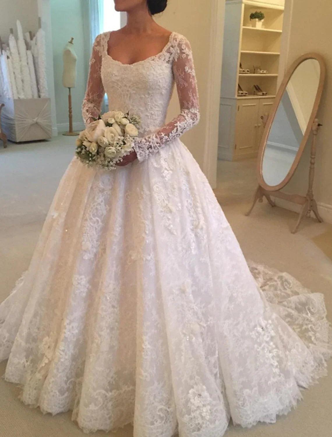 Vestidos de novia formales de otoño para compromiso, vestido de gala, cuello ilusión, manga larga, cola capilla, vestidos de novia de encaje con botones y perlas