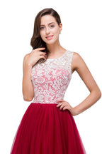 Burgunderrotes A-Linien-Brautjungfernkleid aus Chiffon mit Rundhalsausschnitt und Spitze