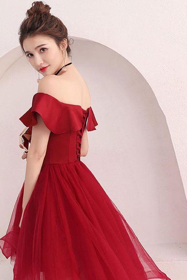 Vestido de fiesta corto con hombros descubiertos de tul burdeos Vestido de fiesta burdeos