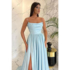 Vestido de fiesta largo con tirantes finos y abertura alta 