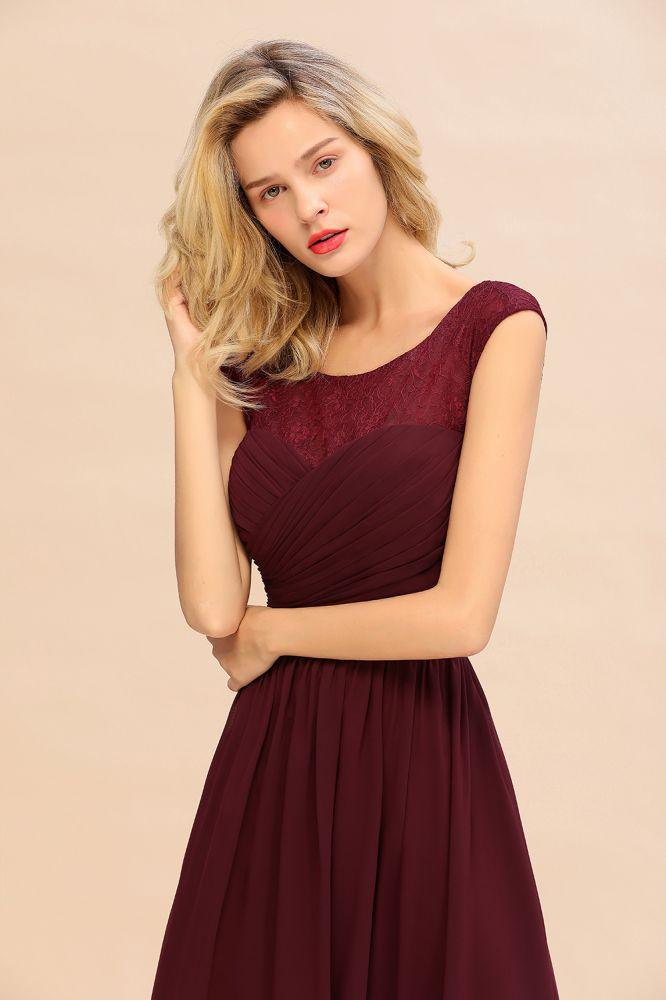 Vestido de dama de honor largo hasta el suelo de gasa con mangas cortas color burdeos