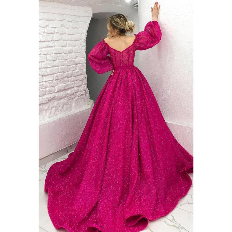 Einzigartiges schulterfreies, funkelndes Ballkleid mit halblangen Ärmeln 