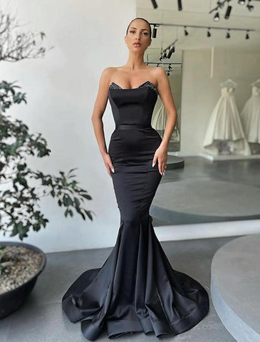 Meerjungfrau/Trompete Abendkleid Sexy Kleid Formeller Hochzeitsgast Bodenlang Ärmellos Trägerlos Satin Rückenfrei mit Perlen