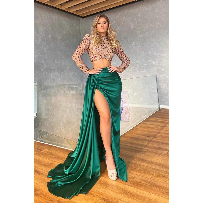 Glamouröses, dramatisches, langärmliges, gerüschtes, hohes, seitliches Schlitzkleid für formelle Partys und Abschlussbälle mit Juwelen 