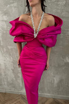 Charmantes, säulenförmiges, Satin-Neckholder-Abendkleid mit halblangen Ärmeln in Rosa mit Schleife