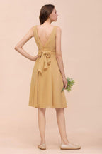 Chiffon Mini Golden Brautjungfernkleid Tägliches Freizeitkleid Ärmellos V-Ausschnitt