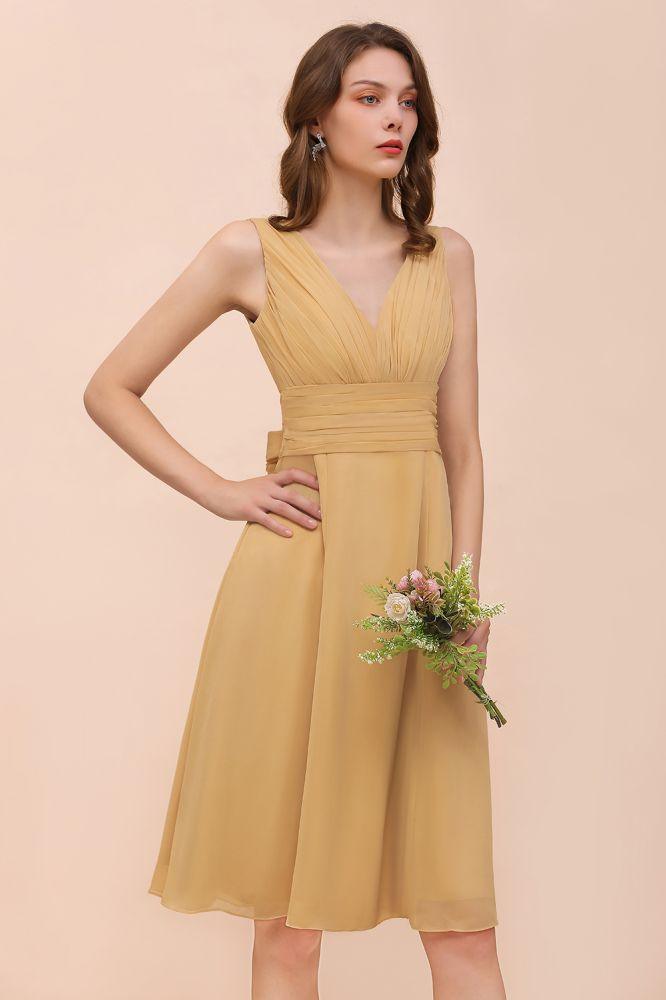 Chiffon Mini Golden Brautjungfernkleid Tägliches Freizeitkleid Ärmellos V-Ausschnitt