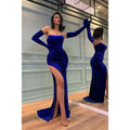 Vestido de fiesta formal largo con tirantes únicos de terciopelo plisado y abertura alta sexy