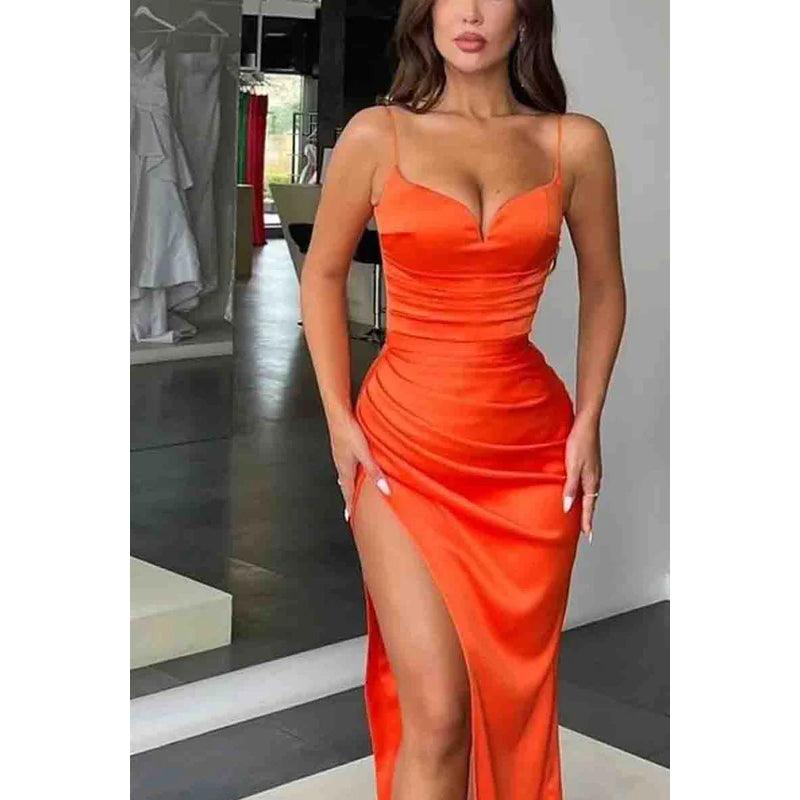 Vestido de noche largo fruncido con tirantes finos y abertura para fiesta de graduación