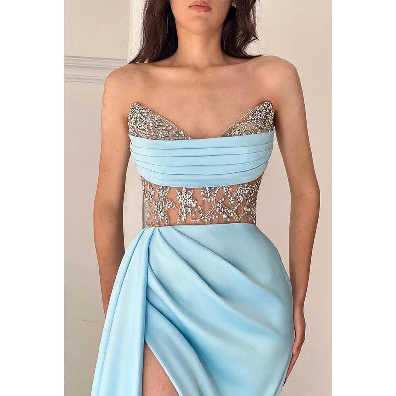 Vestido formal de noche de graduación sin mangas con escote corazón, satén plisado y corte tubo/columna