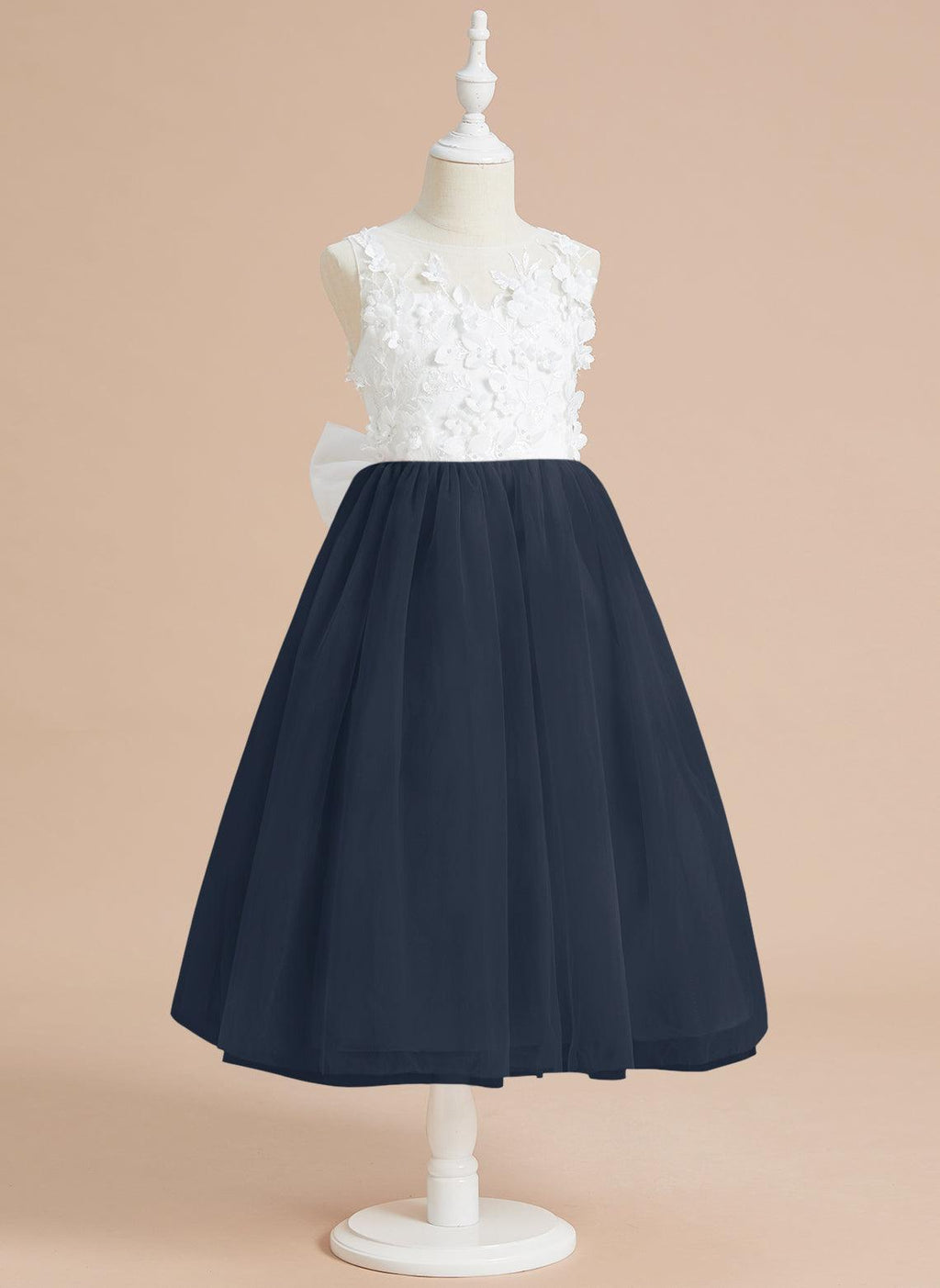 Vestido largo hasta la rodilla con encaje floral y lazo grande 