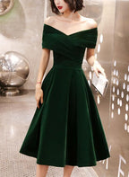 Grünes Samt Off Shoulder Vintage Stil Brautjungfernkleid, Teelanges Partykleid