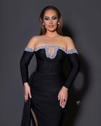 Bodenlanges, schwarzes Deluxe-Ballkleid im Meerjungfrau-Stil aus Satin mit langen Ärmeln und Perlen