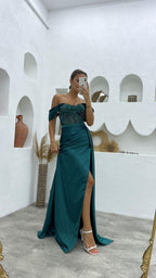 Deluxe bodenlanges, schulterfreies, ärmelloses Meerjungfrau-Ballkleid aus Satin mit Schlitz