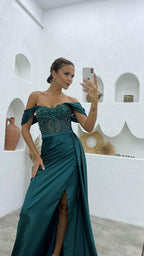 Deluxe bodenlanges, schulterfreies, ärmelloses Meerjungfrau-Ballkleid aus Satin mit Schlitz
