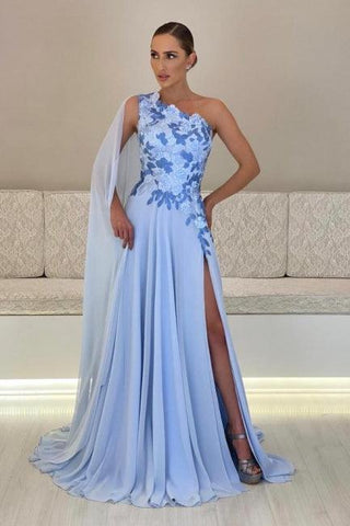 Robe de mère de la mariée en mousseline de soie A-Line de créateur, une épaule, sans manches, robes de demoiselle d'honneur avec appliques fendues