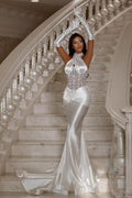 Designer-Säulen-Satin-Neckholder-ärmelloses silbernes Ballkleid mit Pailletten