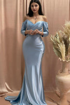 Designer-Ballkleid aus Satin mit Ausschnitt und halblangen Ärmeln und Rüschen