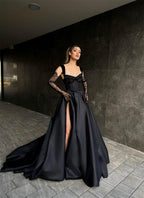 Langes schwarzes Designer-Ballkleid aus Spitze in A-Linie, ärmellos, mit Schlitz
