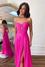 Vestido de fiesta escote corazón plisado abertura alta