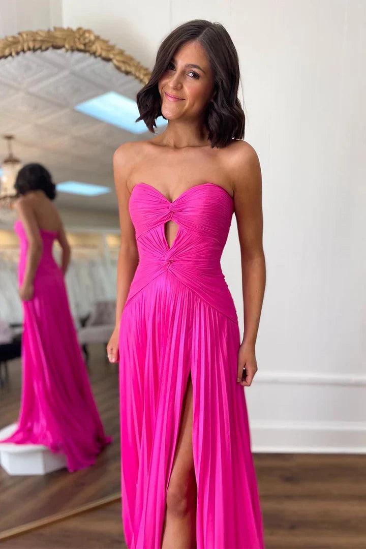 Vestido de fiesta escote corazón plisado abertura alta