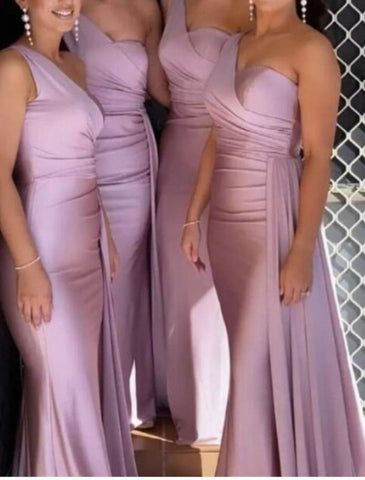 Meerjungfrau / Trompete Brautjungfernkleid Ein-Schulter Ärmellos Elegant Sweep / Pinselschleppe Elasthan mit Drapierung / Volltonfarbe