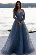 Staubiges blaues A-Linien-Ballkleid mit Pailletten und Herzausschnitt und langen Ärmeln