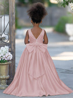 Vestido rosa sin mangas de satén con escote de cuentas y detalle de lazo 