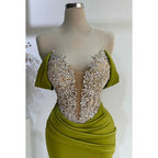 Glamouröses und dramatisches Party-Ballkleid mit V-Ausschnitt, Flügelärmeln, gerüschten Strasssteinen
