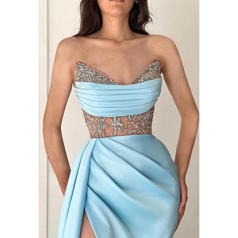 Vestido formal de noche de graduación sin mangas con escote corazón, satén plisado y corte tubo/columna