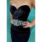 Vestido de fiesta de noche sencillo e informal con escote en forma de corazón, sin mangas, con abertura lateral y diamantes de imitación