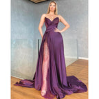Vestido de fiesta largo con cola larga, ilusión de cuentas y brillante sin tirantes y abertura 