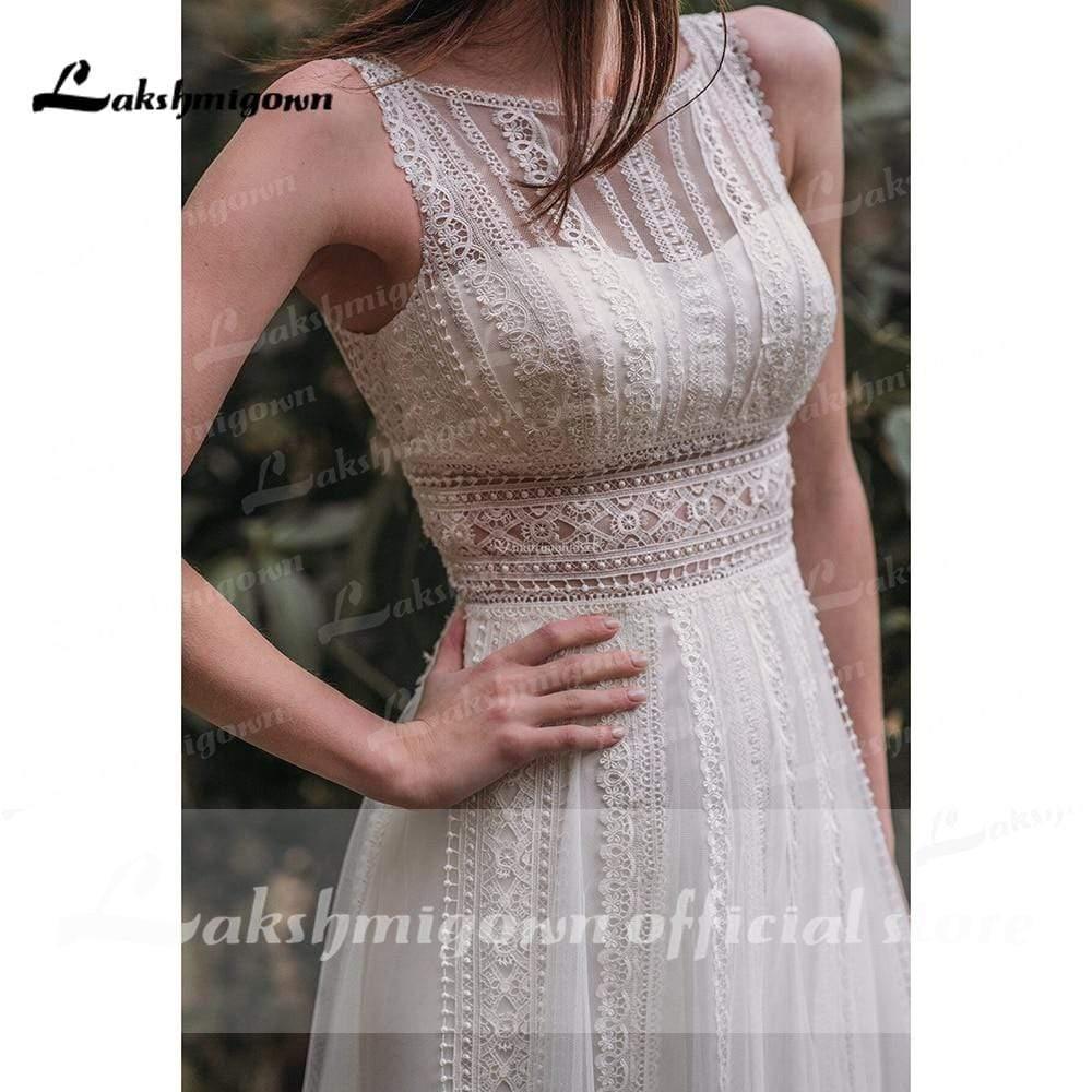 Vestidos de novia elegantes de playa bohemios con cuello redondo y encaje sin mangas de NumberSea
