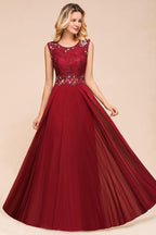 Elegantes Abendkleid mit Rundhalsausschnitt, A-Linie, Perlenstickerei, ärmelloses bodenlanges Partykleid aus Spitze