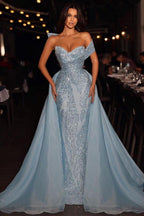 Elegantes, langes, blaues, schulterfreies, ärmelloses A-Linien-Ballkleid mit Pailletten und abnehmbarer Schleppe