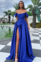 Elegantes langes königsblaues A-Linien-Ballkleid aus Satin mit schulterfreiem Schnitt und Schlitz