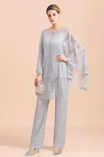 Eleganter silberner Jumpsuit mit V-Ausschnitt, Applikationen und Spitzenüberzügen für die Brautmutter