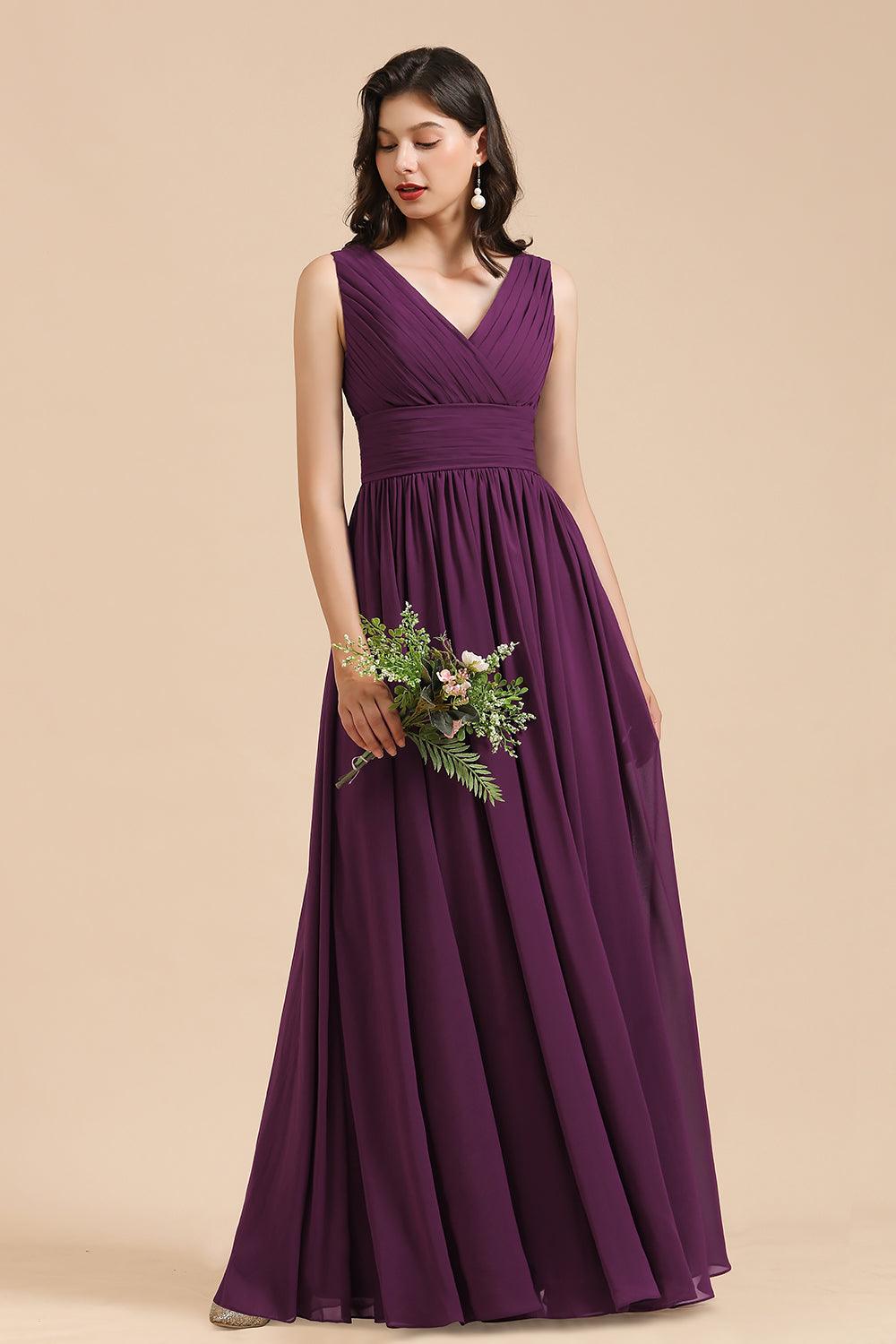 Elegantes vestidos de dama de honor de gasa con encaje, escote en V y volantes en forma de A 