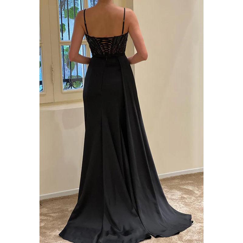 Vestido de noche largo con escote en V, tirantes finos, fruncido y cuentas