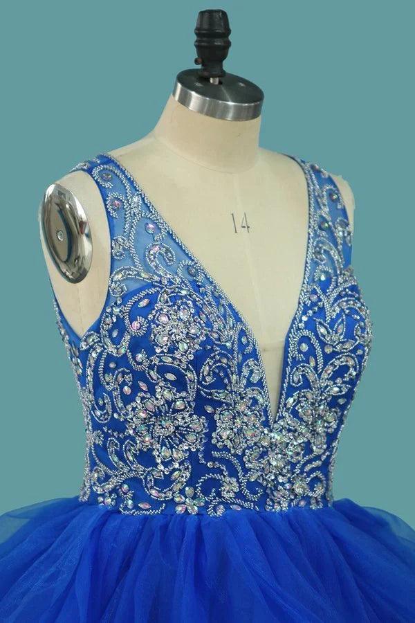 Vestidos de quinceañera de tul con escote en V y corte A