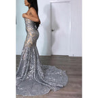Vestido de noche largo de sirena de tul transparente con lentejuelas y cuentas sin tirantes