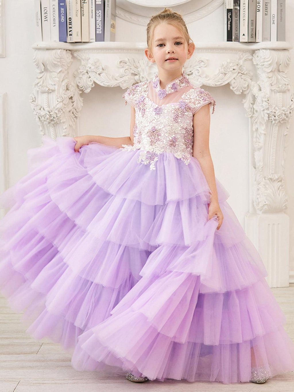 Lila Prinzessinnen-Ballkleid aus Tüll mit Blumenapplikationen und Perlen für Mädchen 