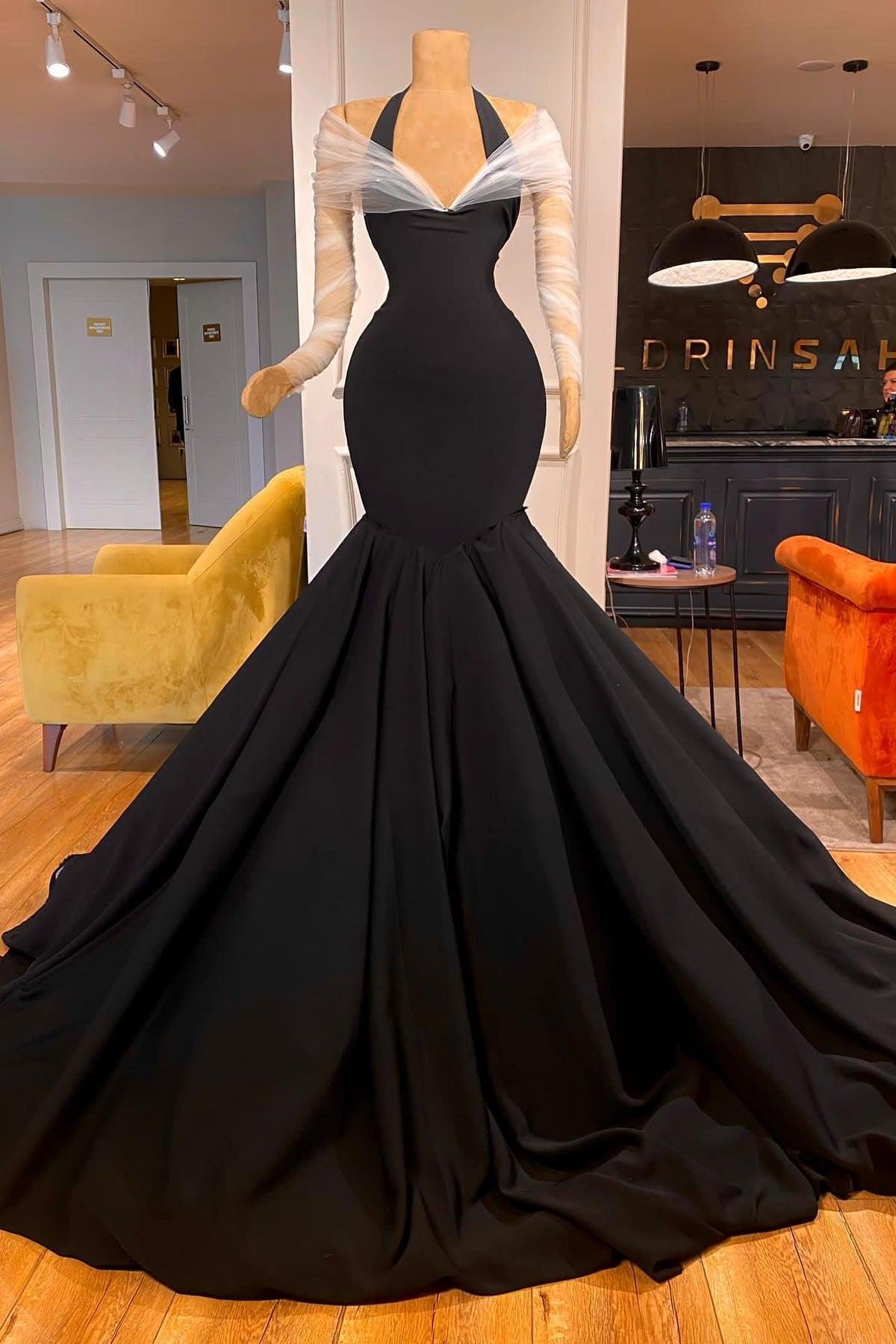 Fabelhaftes bodenlanges, langärmliges Neckholder-Meerjungfrauen-Ballkleid mit Rüschen