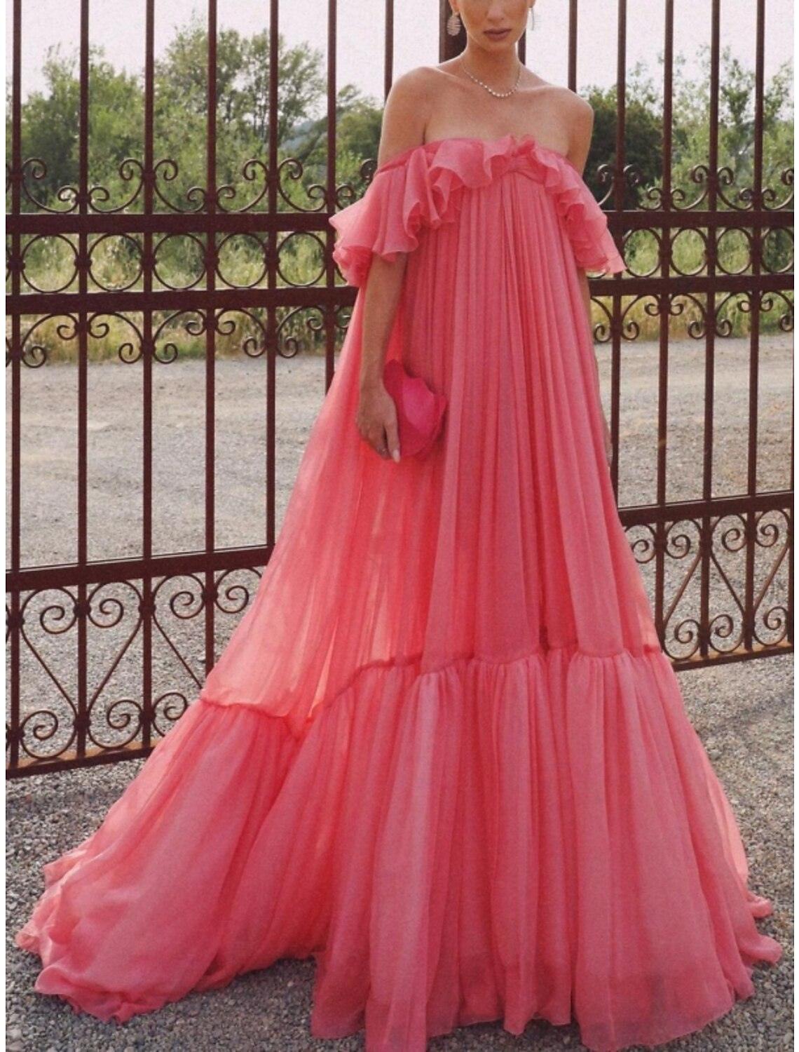 Etui-Linie Abendkleid Elegantes Kleid Formeller Hochzeitsgast Sweep/Pinselzug Kurzarm Schulterfrei Tüll mit Falten Rüschen