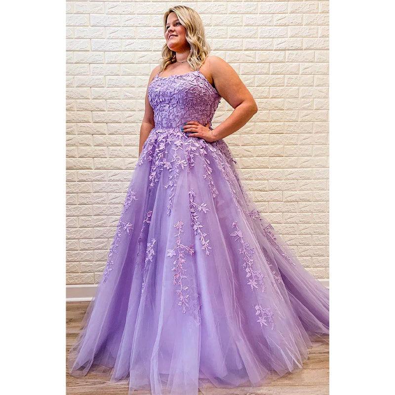Vestido de fiesta largo de corte A con tirantes cruzados y apliques de tul azul cielo