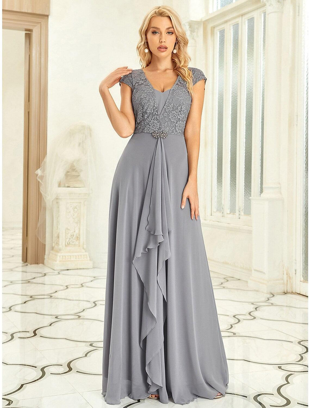 Vestido de fiesta de corte tubo/columna, hombros descubiertos, cintura alta, elegante vestido de dama de honor de verano, cola larga/cepillo, de gasa con pliegues