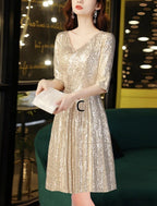 Etui-Linie/Säulenkleid für die Mutter der Braut, Hochzeitsgast, elegant, funkelnd und glänzend, V-Ausschnitt, bodenlang, Pailletten, halbe Ärmel mit Falten