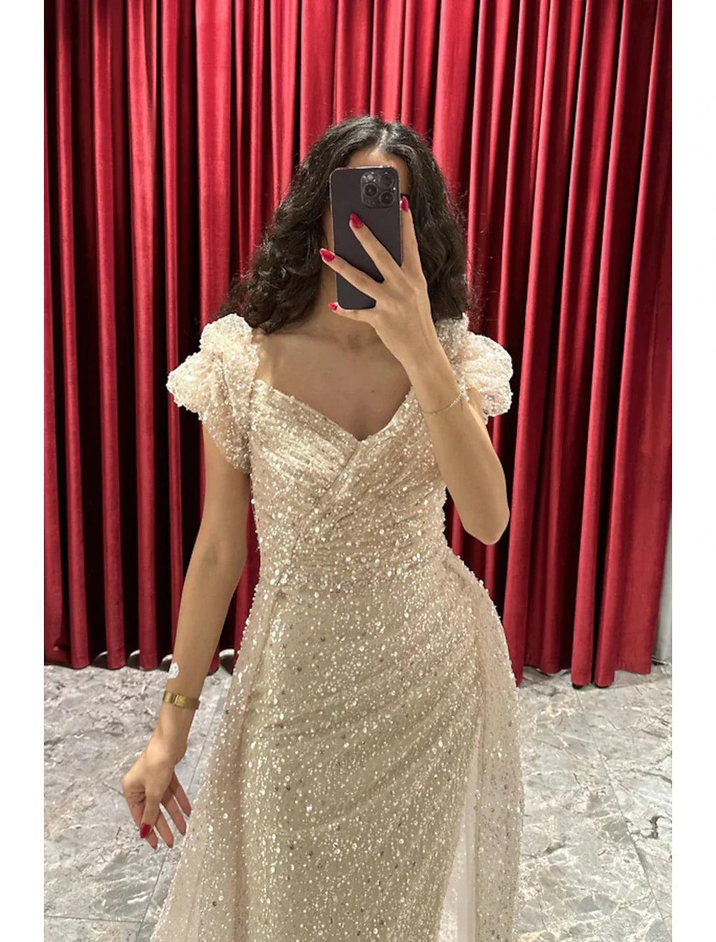 Vestido de noche con corte tubo/columna, brillante y con brillo, formal, de otoño, con cola larga/cepillo, manga corta, escote en V, lentejuelas y brillo fruncido.