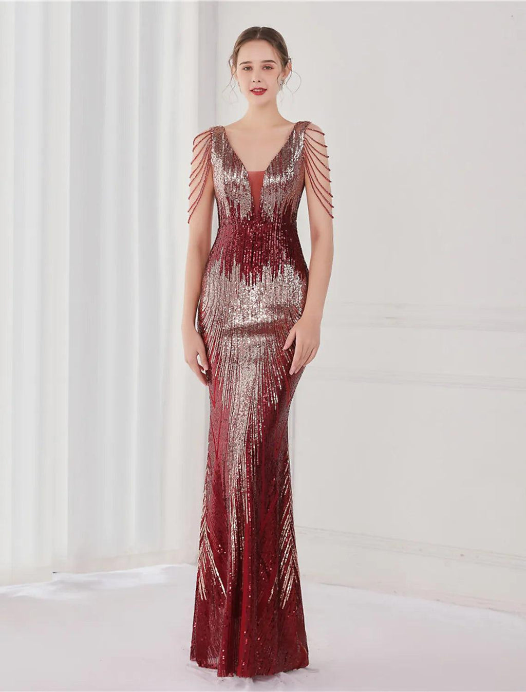 Mermaid / Trumpet Evening Gown Elegant Dress Wedding Guest Floor Length Sleeveless V Neck Sequined V Back with Sequin