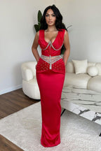 Vestido de fiesta glamuroso de sirena largo con escote en V y pedrería, sin mangas